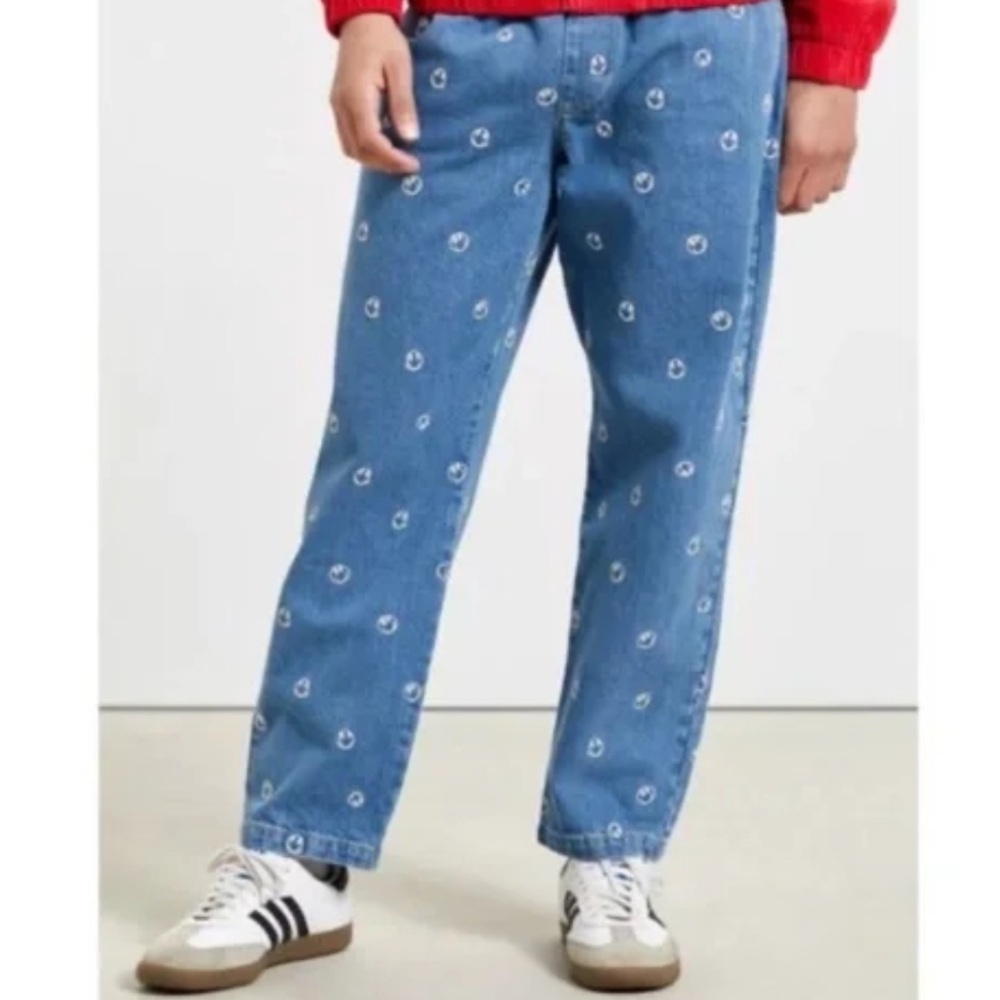 BDG embroidered smiley face denim medium wash . Straight leg baggy unisex pants - Picture 8 of 8